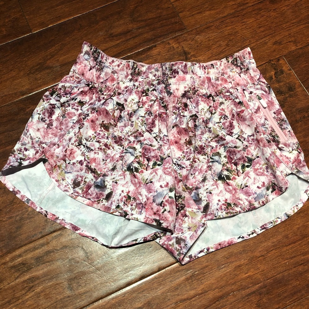 Lululemon Tracker Short 4”